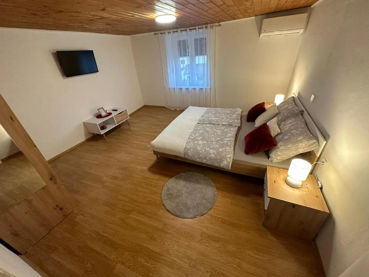Holiday Home Aurora Labinci Вилла